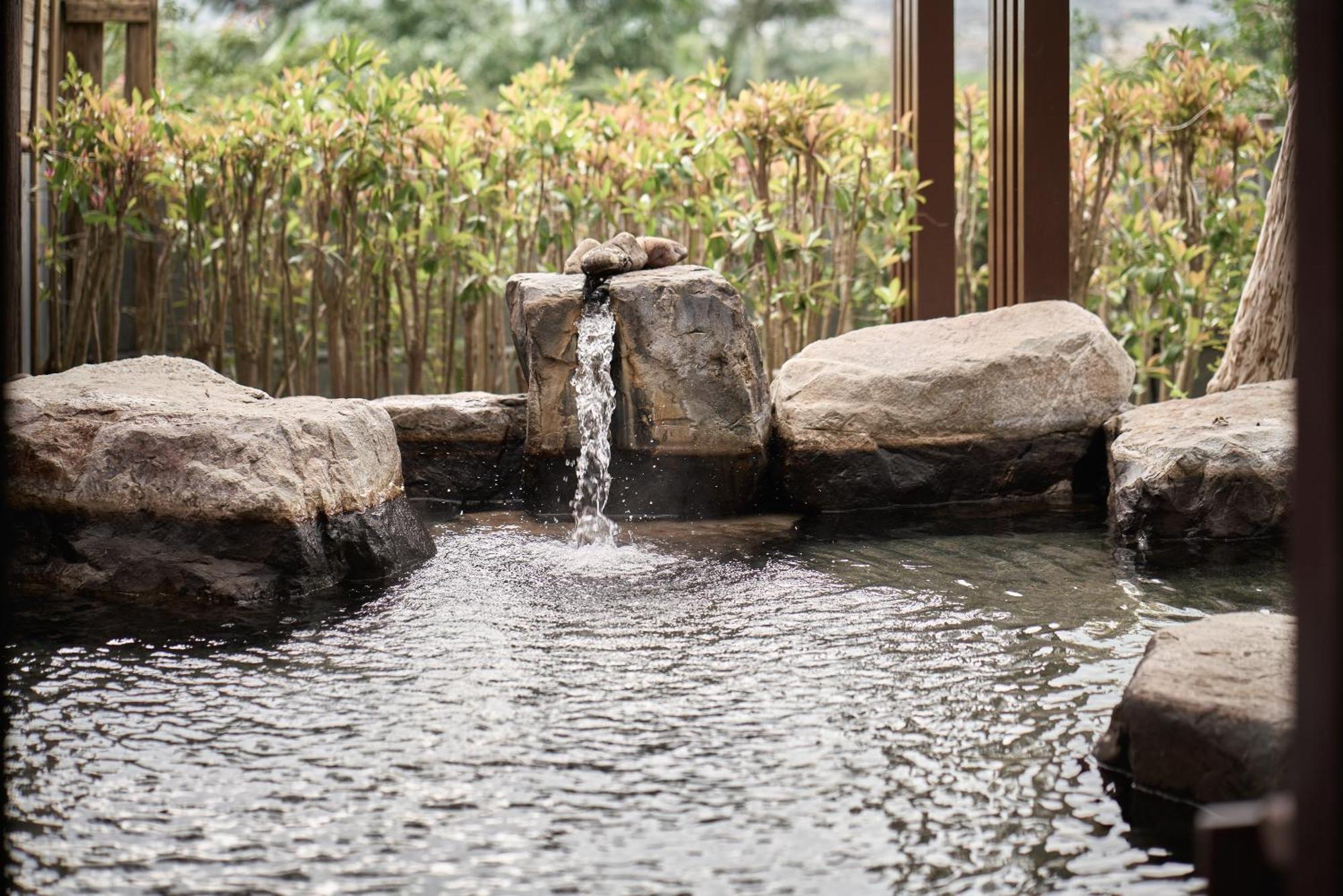 โรงแรมรอยัล เจียว ซี เจียวซี ภายนอก รูปภาพ Onsen
