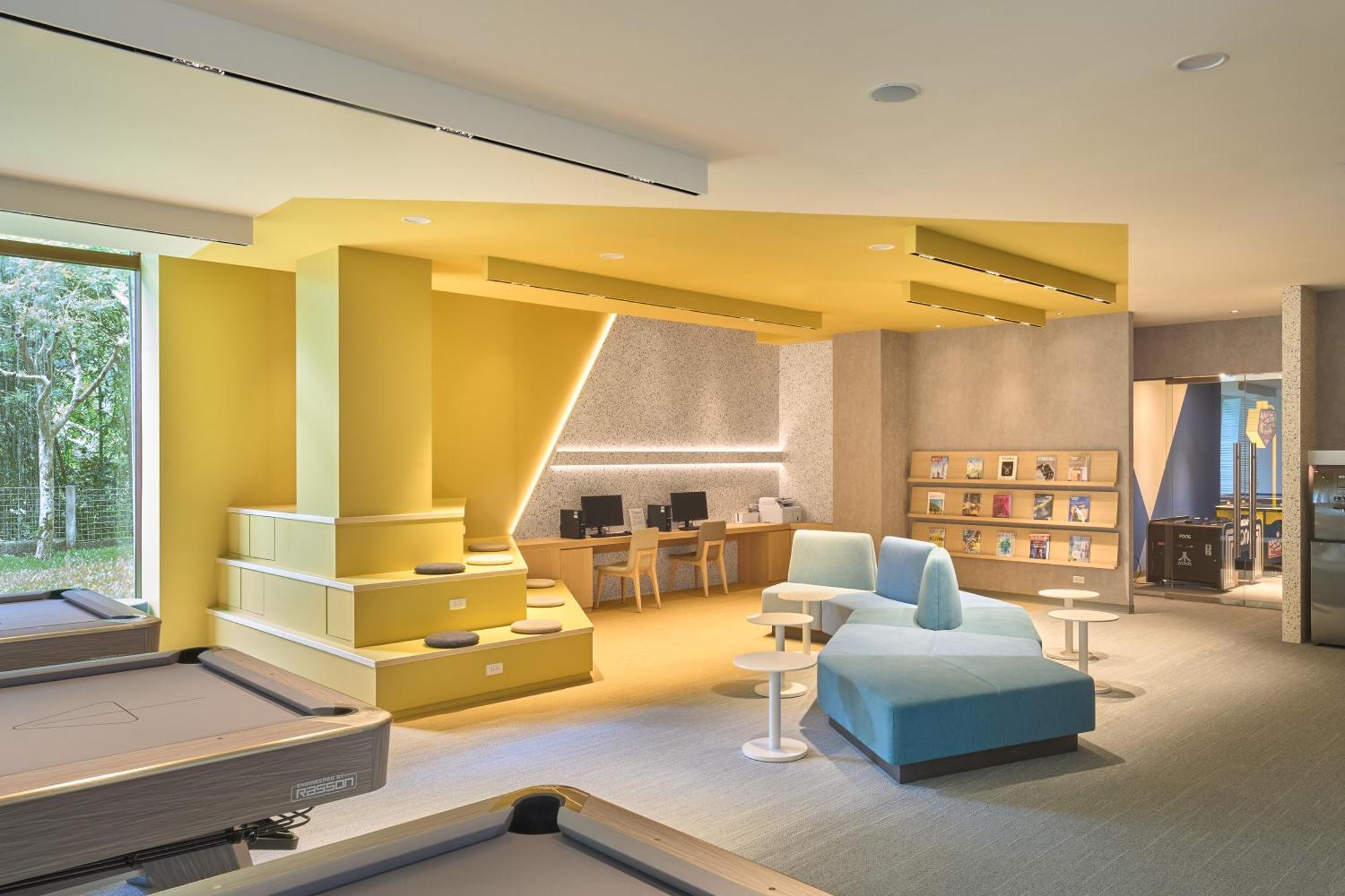 โรงแรมรอยัล เจียว ซี เจียวซี ภายนอก รูปภาพ The library