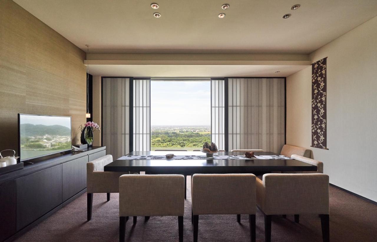 โรงแรมรอยัล เจียว ซี เจียวซี ภายนอก รูปภาพ A meeting room at the Ritz-Carlton, Kyoto